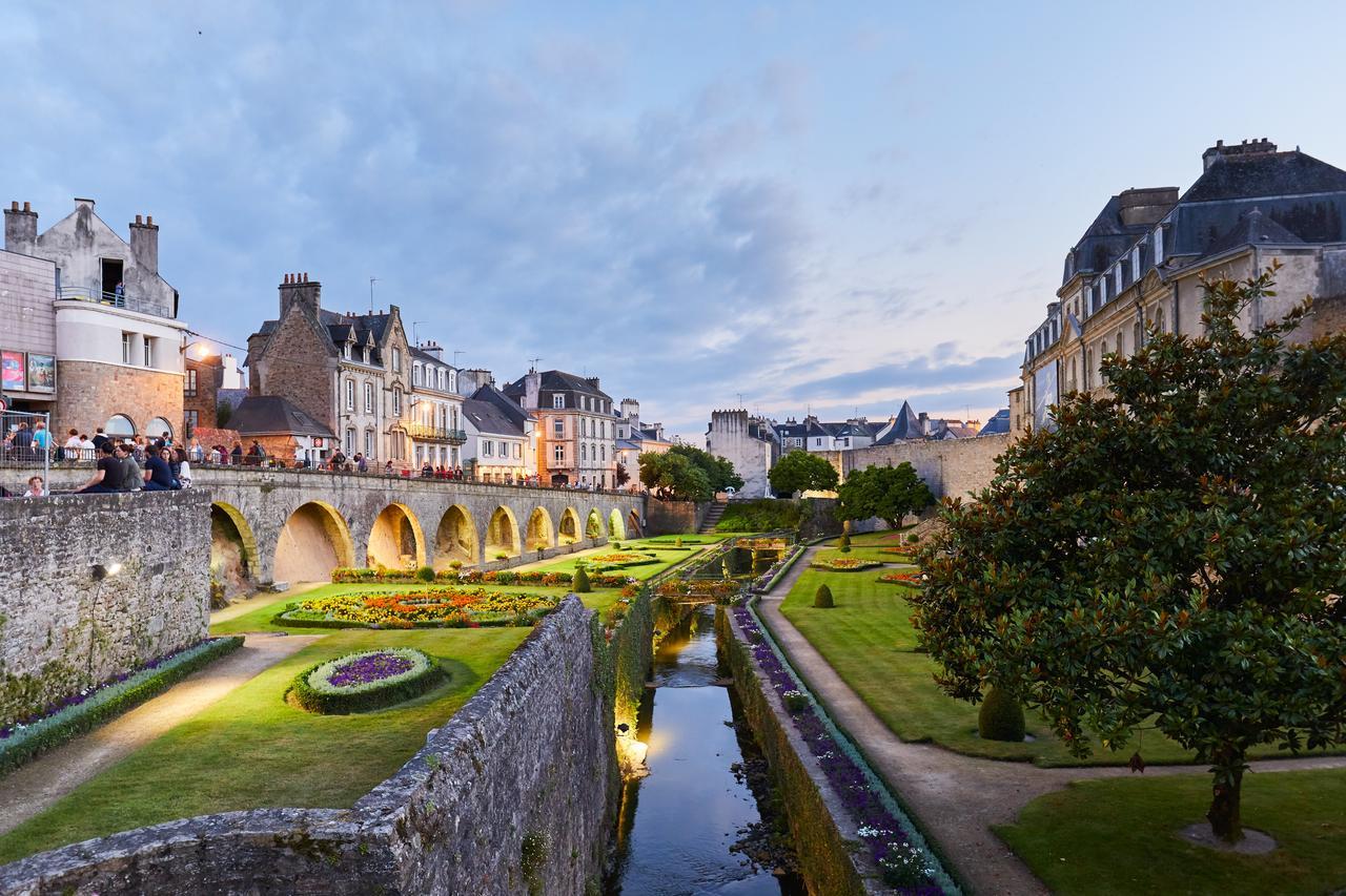 Hotel Mercure Vannes Le Port Extérieur photo